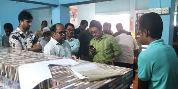 লাইসেন্স না থাকায় কুড়িগ্রামে দুই ডায়াগনস্টিক সিলগালা ও জরিমানা