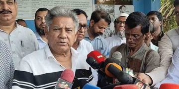 সোনামসজিদ স্থলবন্দরের পরিধি বাড়ানোর উদ্যোগ নেয়া হবে:  উপদেষ্টা এম সাখাওয়াত হোসেন