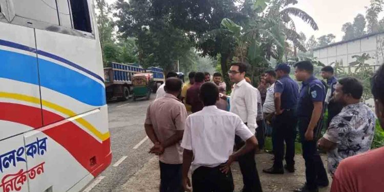 কুড়িগ্রামে গাড়িতে হাইড্রোলিক হর্ণ ব্যবহারের অপরাধে জরিমানা