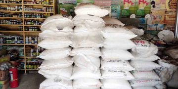 কুড়িগ্রামে সারের ডিলারদের কৃত্রিম সংকট সৃষ্টির অভিযোগ