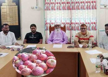 পেঁয়াজ সরবরাহ নিয়ে শঙ্কায় সোনামসজিদ বন্দরের আমদানি ও রপ্তানি কারকরা