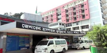কুড়িগ্রাম সদর হাসপাতালে চলছে অনিয়ম, জরুরি বিভাগে রোগী দেখেন ডিএমএফ
