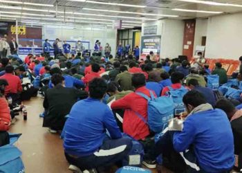 লিবিয়া থেকে ফিরেছেন ১৭৫ বাংলাদেশি