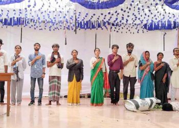 সামাজিক সচেতনতায় ইবিতে মঞ্চস্থ নাটক ‘অর্থহীন’