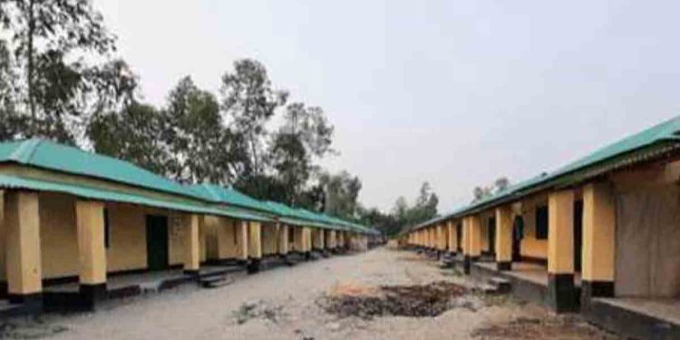 কুড়িগ্রামের ‎উলিপুরে আশ্রয়ণ প্রকল্পের ঘর ভাঙার পাঁয়তারা