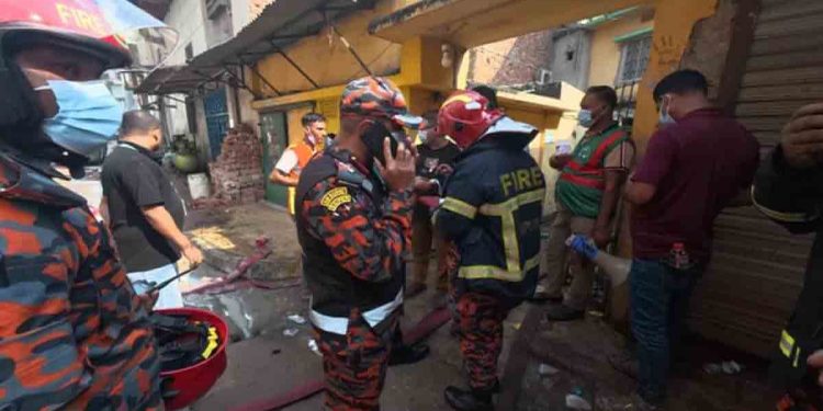 রূপনগরে ক্যামিকেল গোডাউনের আগুনে নিহত বেড়ে ৯