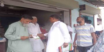 শিবগঞ্জে বিএনপি নেতা সাদিকুর রহমানের ৩১ দফার লিফলেট বিতরণ ও গণসংযোগ 