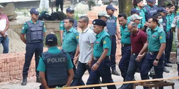 ১৫ সেনা কর্মকর্তাকে গ্রেপ্তার দেখিয়ে কারাগারে পাঠালেন ট্রাইব্যুনাল