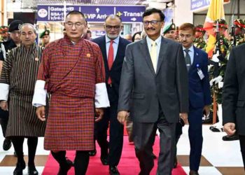 ঢাকা ছাড়লেন ভুটানের প্রধানমন্ত্রী