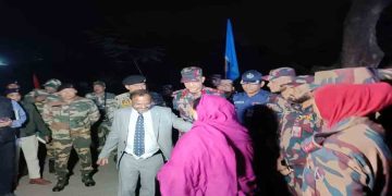 নিজ দেশ ভারতে ফেরত পাঠানো হলো অন্তঃসত্ত্বা সোনালী খাতুন ও তাঁর শিশুসন্তানকে