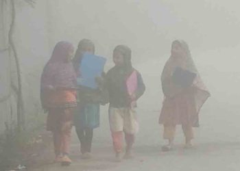 শীতের তীব্রতায় কুড়িগ্রামের জনপদ, তাপমাত্রা নেমেছে ১২ ডিগ্রিতে