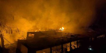 রাঙ্গামাটিতে ভয়াবহ অগ্নিকাণ্ডে যাত্রীবাহী বাস সহ পুড়ে গেছে দোকন ঘর