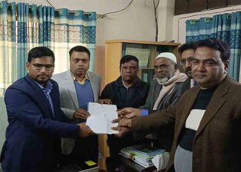 চাঁপাইনবাবগঞ্জ-১ আসনে বিএনপি’র মনোনীত প্রার্থীর মনোনয়নপত্র সংগ্রহ 