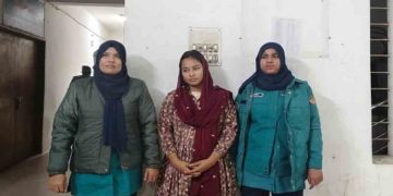 চাঁদাবাজির মামলায় আলোচিত ‘জুলাইযোদ্ধা’ সুরভি গ্রেপ্তার