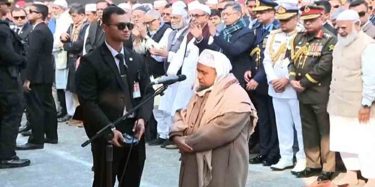 জনজোয়ারে খালেদা জিয়ার জানাজা অনুষ্ঠিত