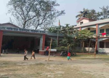 গাইবান্ধায় ইউপি প্যানেল চেয়ারম্যানের বিরুদ্ধে অতিরিক্ত ট্যাক্স আদায় ও সচিবকে হুমকির অভিযোগ