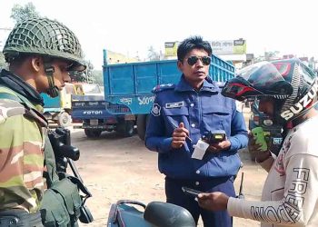 সুন্দরগঞ্জে সেনাবাহিনী ও পুলিশের যৌথ অভিযান: ১১ যানবাহনে মামলা