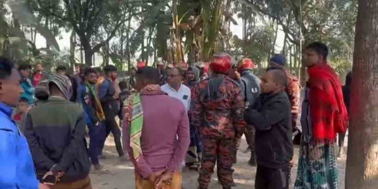 চাঁপাইনবাবগঞ্জে ককটেল বিস্ফোরণে নিহত ২, গুরুতর আহত ৩