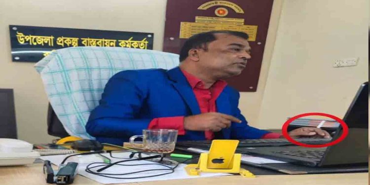 রাণীশংকৈলে পিআইওর ‘জমিদারি’ বনাম বিপন্ন জনপদ: প্রশাসনের নীরবতা কি সম্মতির লক্ষণ?