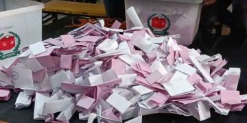 ভোটগ্রহণ শেষ, এখন অপেক্ষা ফলাফলের