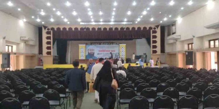 অডিটোরিয়াম ভাড়া পরিশোধ না করায় এনসিপিকে নোটিশ দিল কুড়িগ্রাম পৌরসভা