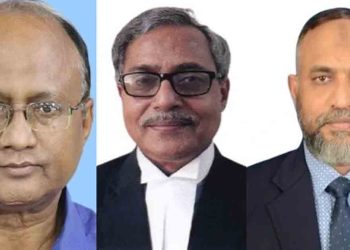 দুই কমিশনারসহ দুদক চেয়ারম্যানের পদত্যাগ