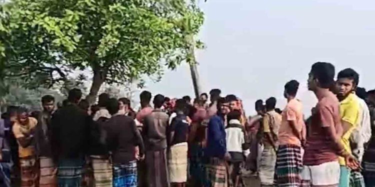 কুড়িগ্রামের ভূরুঙ্গামারীতে দুধকুমার নদের তীরে অজ্ঞাত ব্যক্তির ঝুলন্ত মরদেহ উদ্ধার