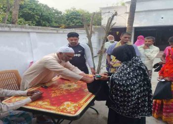 পুরো রমজানজুড়ে অসহায় মানুষের পাশে বিশিষ্ট ব্যবসায়ী ও সমাজ সেবক মোঃ আবু তালেব