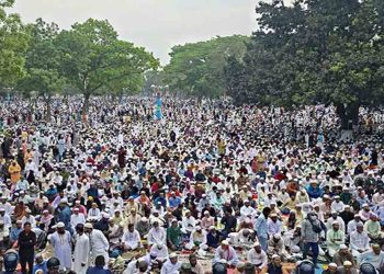 ঐতিহাসিক শোলাকিয়ায় ঈদ জামাতে জনসমুদ্র