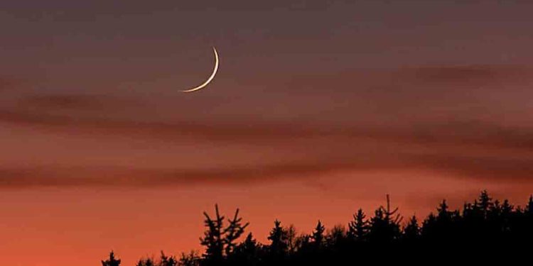 দেশের আকাশে শাওয়ালের চাঁদ দেখা যায়নি, ঈদ শনিবার