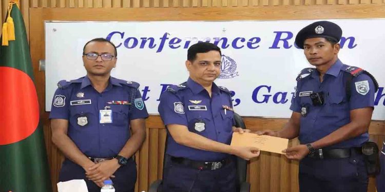 গাইবান্ধায় মার্চ মাসের ‘সেরা সার্জেন্ট’ নির্বাচিত জাহাঙ্গীর