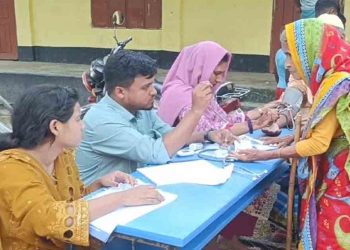 কুড়িগ্রামের চরাঞ্চলের সাত শতাধিক মানুষ পেলেন ফ্রি চিকিৎসা সেবা