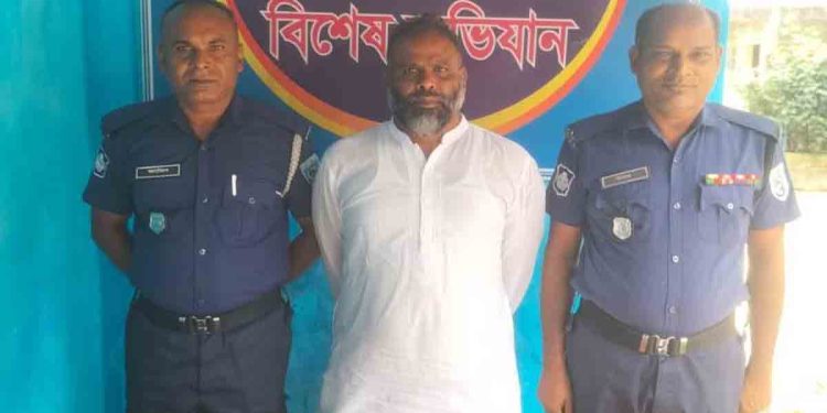 ভাঙচুর ও লুটপাটের মামলায় কুড়িগ্রামের ইউপি চেয়ারম্যান কারাগারে
