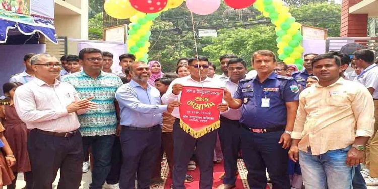 রাজশাহীতে ফল ও আম মেলার উদ্বোধন