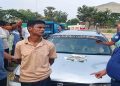 গোদাগাড়ীতে প্রাইভেটকারে অস্ত্রের চালান আটক, বিদেশি পিস্তল-গুলি উদ্ধার