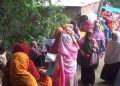 চাঁপাইনবাবগঞ্জে দুই মাস পর আবারো চাল বিতরণ শুরু, স্বত্বিতে ১৭ হাজার পরিবার
