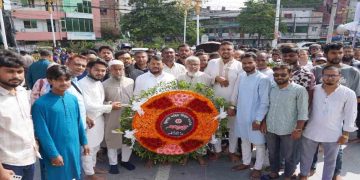 জুলাই শহিদ দিবসে শহিদ স্মৃতিস্তম্ভে রাসিক প্রশাসকের শ্রদ্ধা নিবেদন