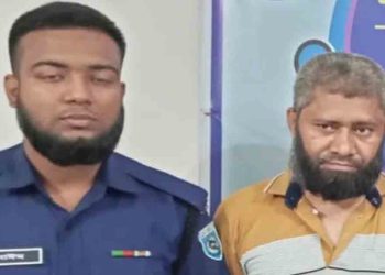 মায়ের ঘরে আগুন দেয়া মাদকাসক্ত ছেলে ফুলবাড়ী থেকে গ্রেফতার