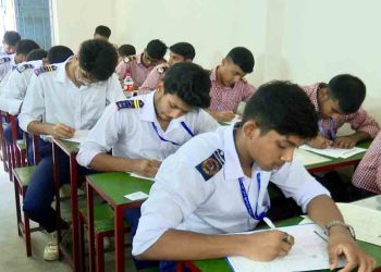 রাজশাহীতে উৎসবমুখর পরিবেশে এইচএসসি পরীক্ষা-২০২৬ শুরু