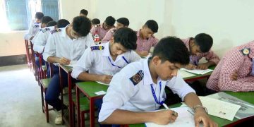রাজশাহীতে উৎসবমুখর পরিবেশে এইচএসসি পরীক্ষা-২০২৬ শুরু