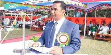 নাচোল উপজেলা পরিষদের সাবেক চেয়ারম্যান আব্দুল কাদের গ্রেফতার