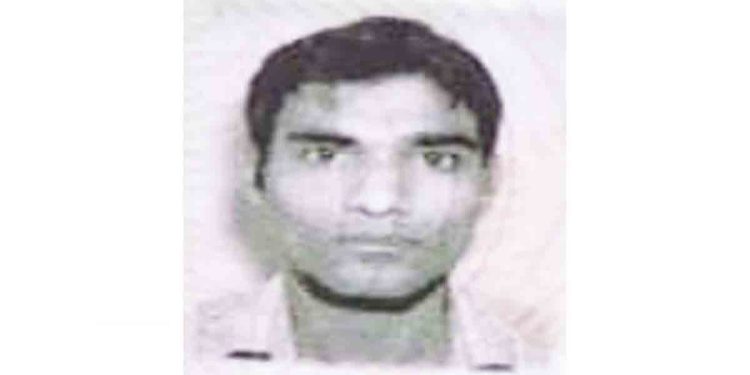 সন্ধান দিন
