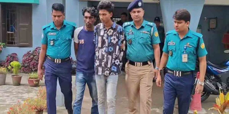 রাজশাহীতে নারীকে শ্লীলতাহানি ও মারপিটের অভিযোগে গ্রেপ্তার ২
