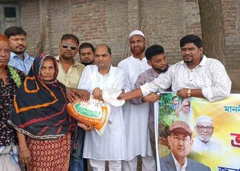 বন্যার্তদের পাশে প্রধানমন্ত্রী  তারেক রহমান, চাঁপাইনবাবগঞ্জে ৫০০ পরিবার পেল ত্রাণ