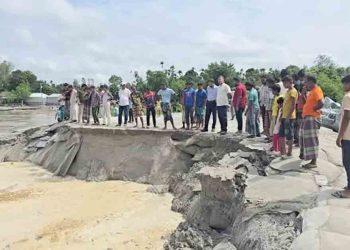 তিস্তা গিলছে সবকিছুই, নদী তীরে শুধু ভাঙনের গর্জন