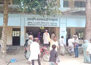 ৫ মাস মাদ্রাসায় অনুপস্থিত থেকেও বেতন! সুপার-ছেলের বিরুদ্ধে অনিয়মের অভিযোগ