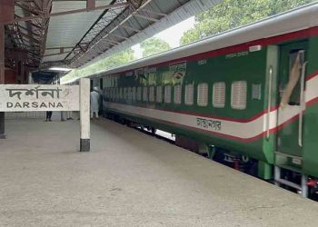 দেশে পৌঁছালো ভারত থেকে কেনা ১৮টি নতুন রেলকোচ